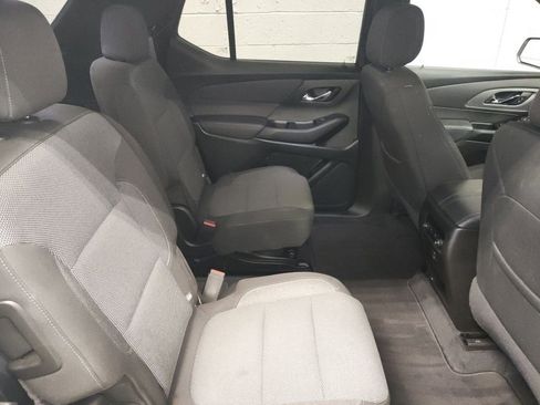 Used 2023 Chevrolet Traverse LT image 12