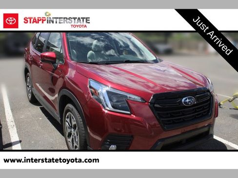 Used 2022 Subaru Forester Premium w/ Popular Package #1 AWD/4WD image 1