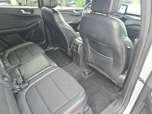 Used 2025 Ford Escape ST-Line Select AWD/4WD image 11