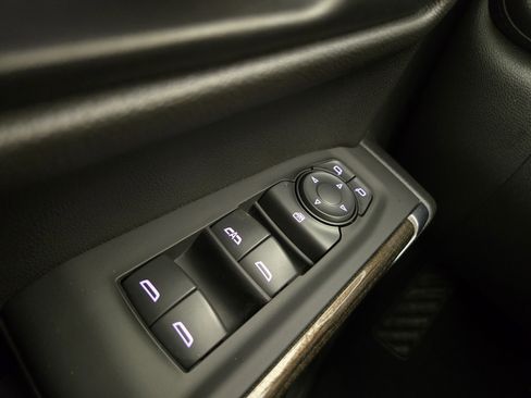 Used 2022 Chevrolet Silverado 1500 LT Trail Boss w/ Convenience Package II image 31