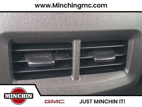 Certified 2023 GMC Terrain SLE w/ Driver Convenience Package AWD/4WD image 11