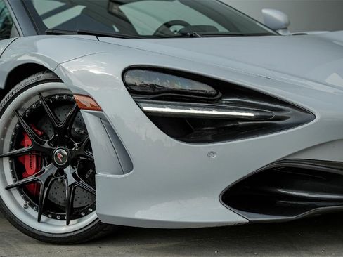 Used 2018 McLaren 720S image 4