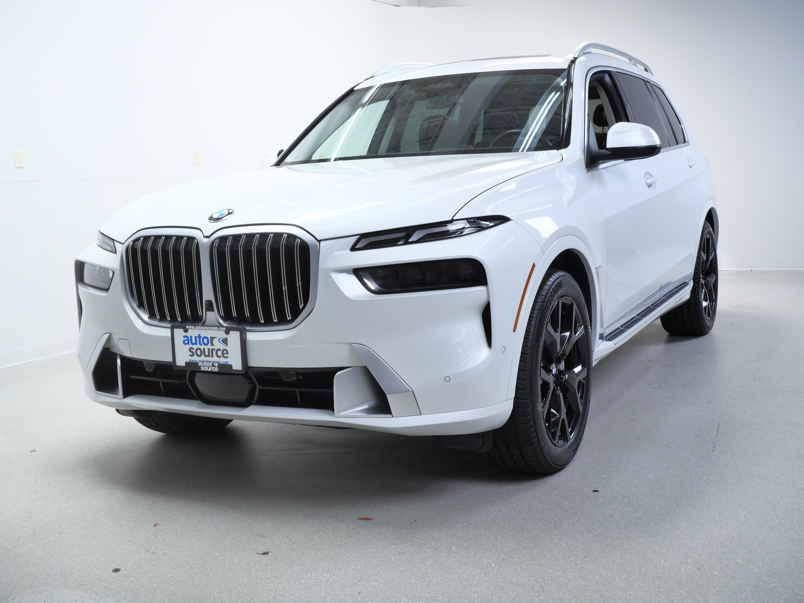 Used 2026 BMW X7 xDrive40i AWD/4WD image 12