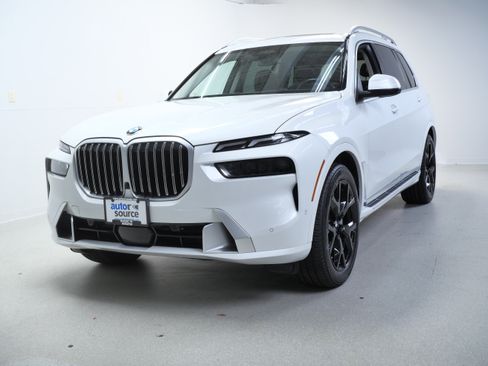 Used 2026 BMW X7 xDrive40i AWD/4WD image 12