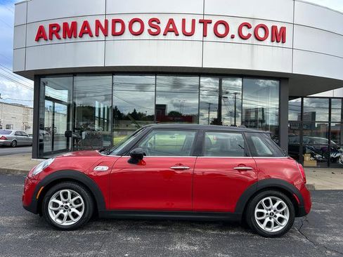 Used 2015 MINI Cooper S image 1