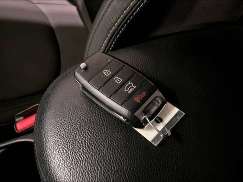 Used 2016 Kia Soul w/ Convenience Package FWD image 11