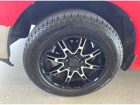 Used 2016 RAM 1500 Classic SLT RWD image 6