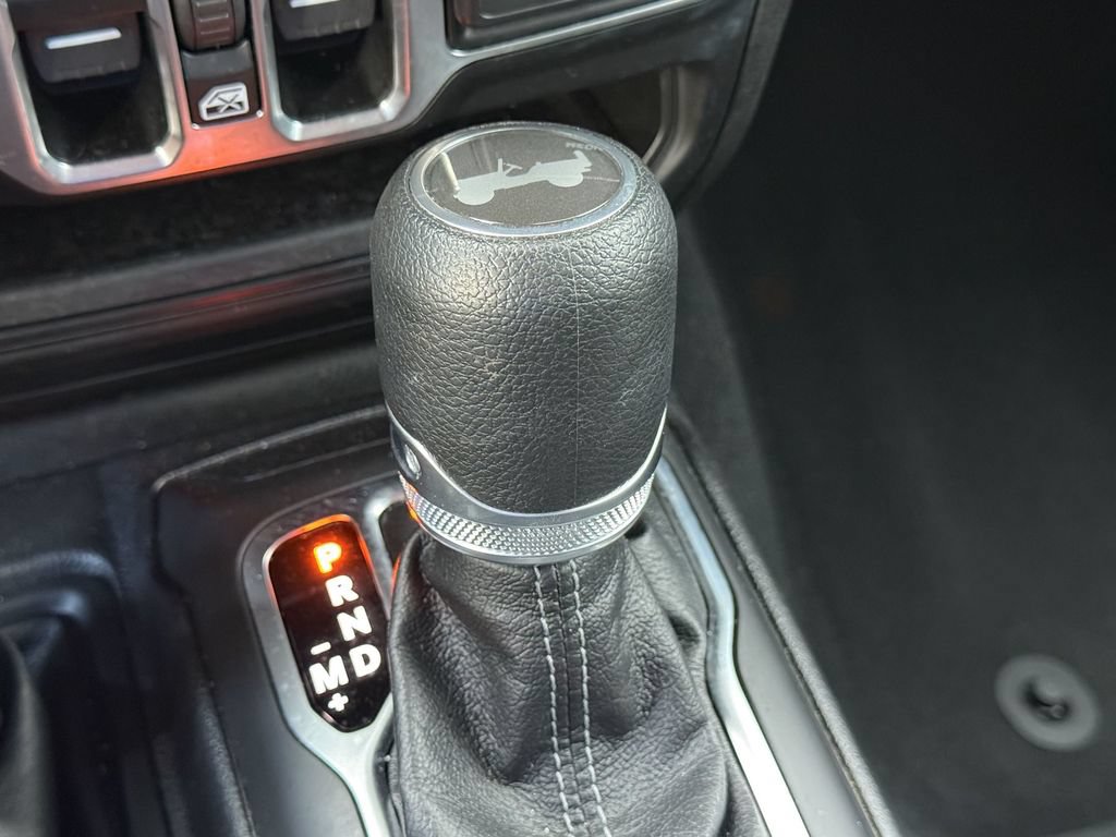 Used 2026 Jeep Wrangler Unlimited Sahara AWD/4WD image 22