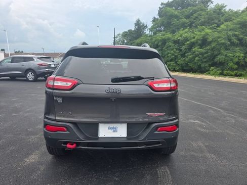 Used 2018 Jeep Cherokee Trailhawk AWD/4WD image 6