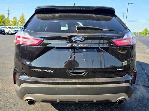 Used 2022 Ford Edge Titanium AWD/4WD image 5