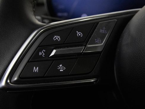 Certified 2025 Buick Envision Preferred image 26