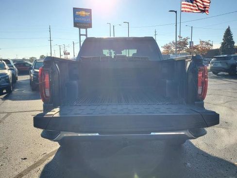 Used 2025 GMC Sierra 1500 SLT image 25