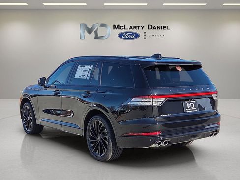 New 2026 Lincoln Aviator Reserve w/ Luxury Package image 4