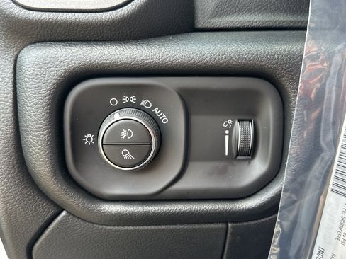 New 2026 RAM 5500 Tradesman AWD/4WD image 12
