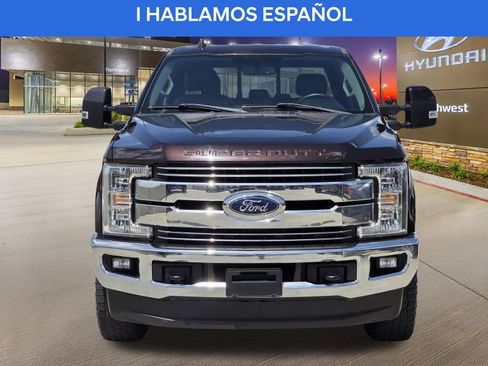 Used 2019 Ford F250 Lariat w/ Lariat Value Package AWD/4WD image 5
