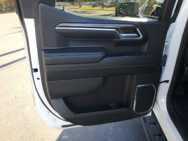Used 2024 Chevrolet Silverado 1500 LT RWD image 14