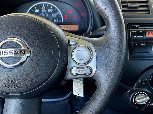 Used 2013 Nissan Versa S Plus FWD image 10