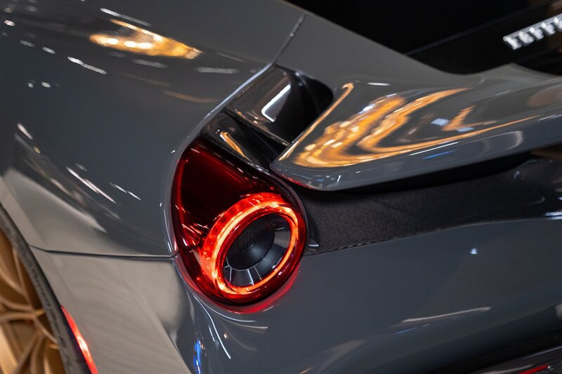 Used 2019 Ferrari 488 Pista Coupe RWD image 38