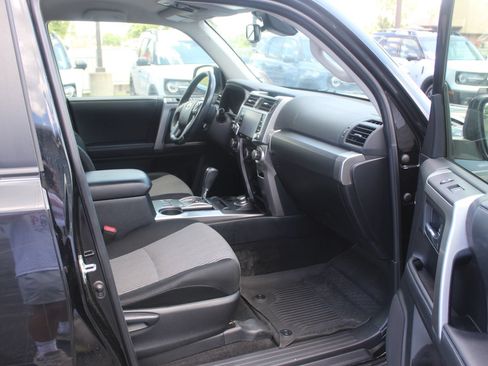 Used 2024 Toyota 4Runner SR5 AWD/4WD image 12