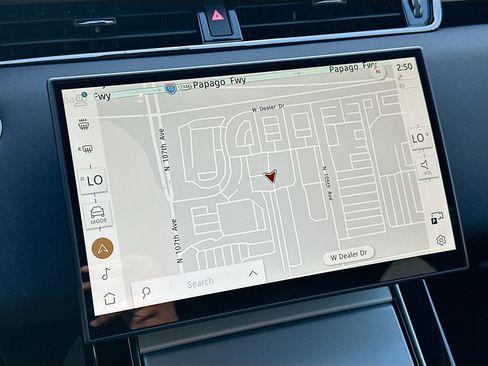 Used 2025 Land Rover Range Rover Evoque S image 21