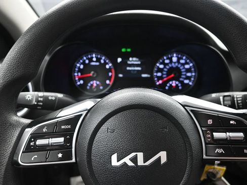 Certified 2024 Kia Forte LXS FWD image 15