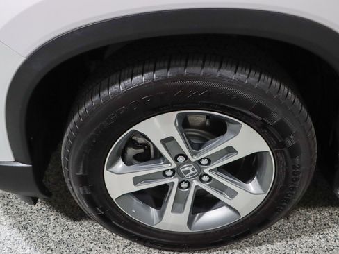 Used 2024 Honda Pilot EX-L image 11