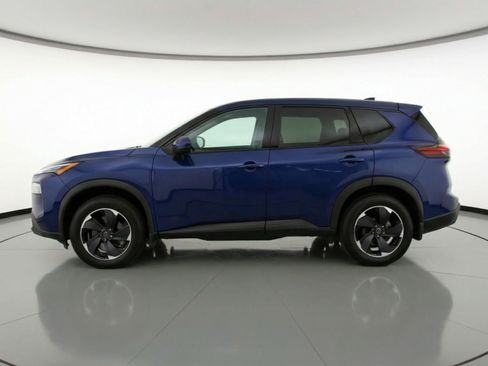 Used 2025 Nissan Rogue SV FWD image 5