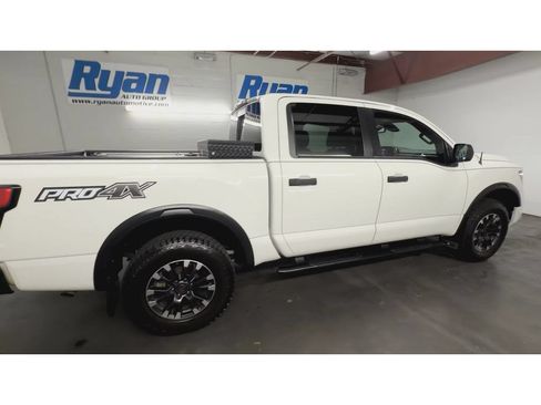 Used 2021 Nissan Titan PRO-4X w/ Pro-4x Utility Package AWD/4WD image 9
