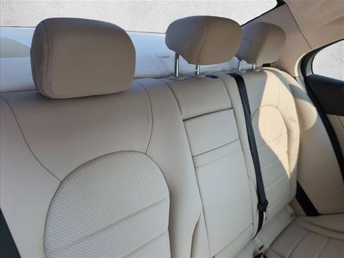 Used 2015 Mercedes-Benz C 300 4MATIC Sedan image 27