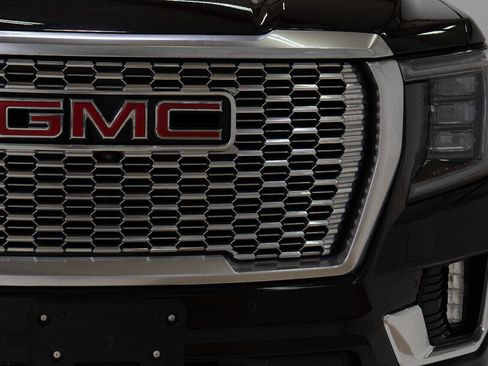 Used 2021 GMC Yukon XL Denali AWD/4WD image 13