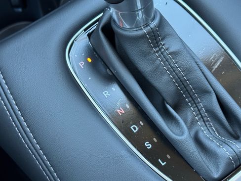 New 2026 Honda HR-V EX-L image 22