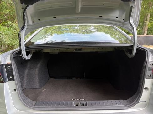 Used 2025 Nissan Versa SV FWD image 24