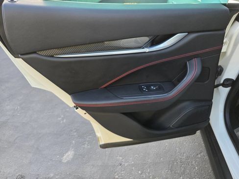 Used 2017 Maserati Levante S image 24