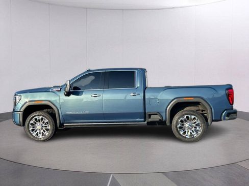 Used 2025 GMC Sierra 2500 Denali w/ Denali Reserve Package AWD/4WD image 2