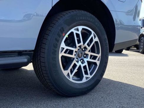 New 2026 Ford Expedition Max Active RWD image 9