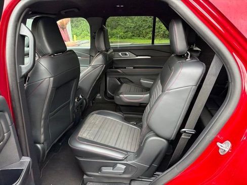 Used 2025 Ford Explorer ST-Line AWD/4WD image 14