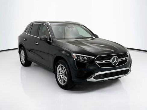 Certified 2026 Mercedes-Benz GLC 300 image 3
