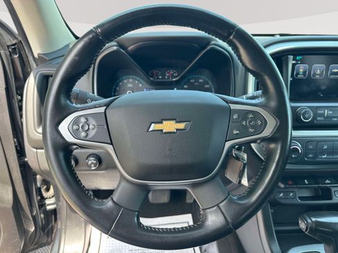 Used 2017 Chevrolet Colorado LT w/ Luxury Package, Chrome AWD/4WD image 14