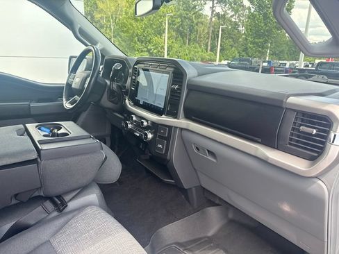 Used 2022 Ford F150 XLT w/ Equipment Group 302A High RWD image 30