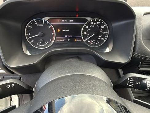 Used 2023 Nissan Rogue SV AWD/4WD image 19