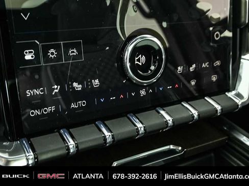 New 2026 GMC Acadia Denali w/ Super Cruise Package image 17