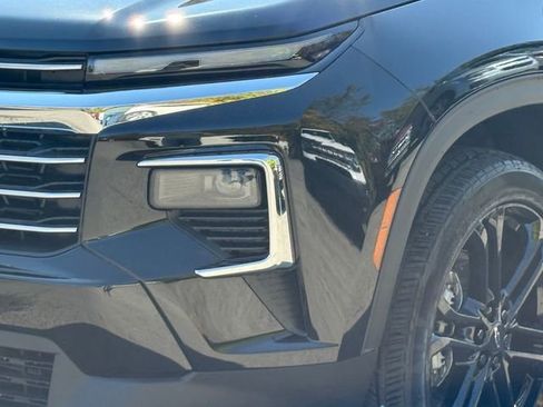 New 2026 Chevrolet Traverse LT w/ Driver Confidence Package FWD image 13