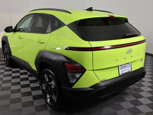 Used 2024 Hyundai Kona SEL AWD/4WD image 6