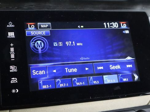 Used 2018 Honda Clarity Touring image 28