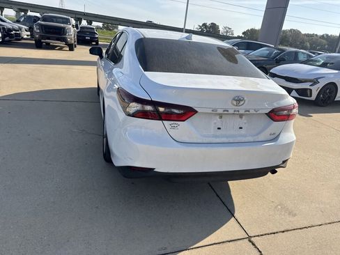 Used 2023 Toyota Camry LE image 18