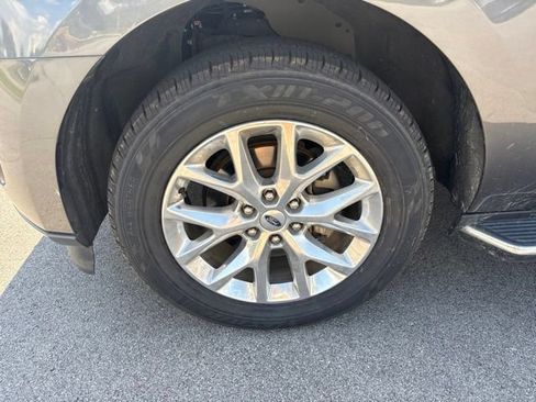 Used 2020 Ford Expedition XLT w/ Equipment Group 202A RWD image 9