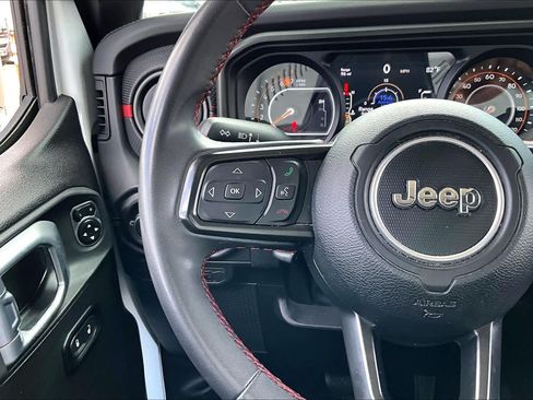 Used 2024 Jeep Wrangler Unlimited Rubicon AWD/4WD image 24