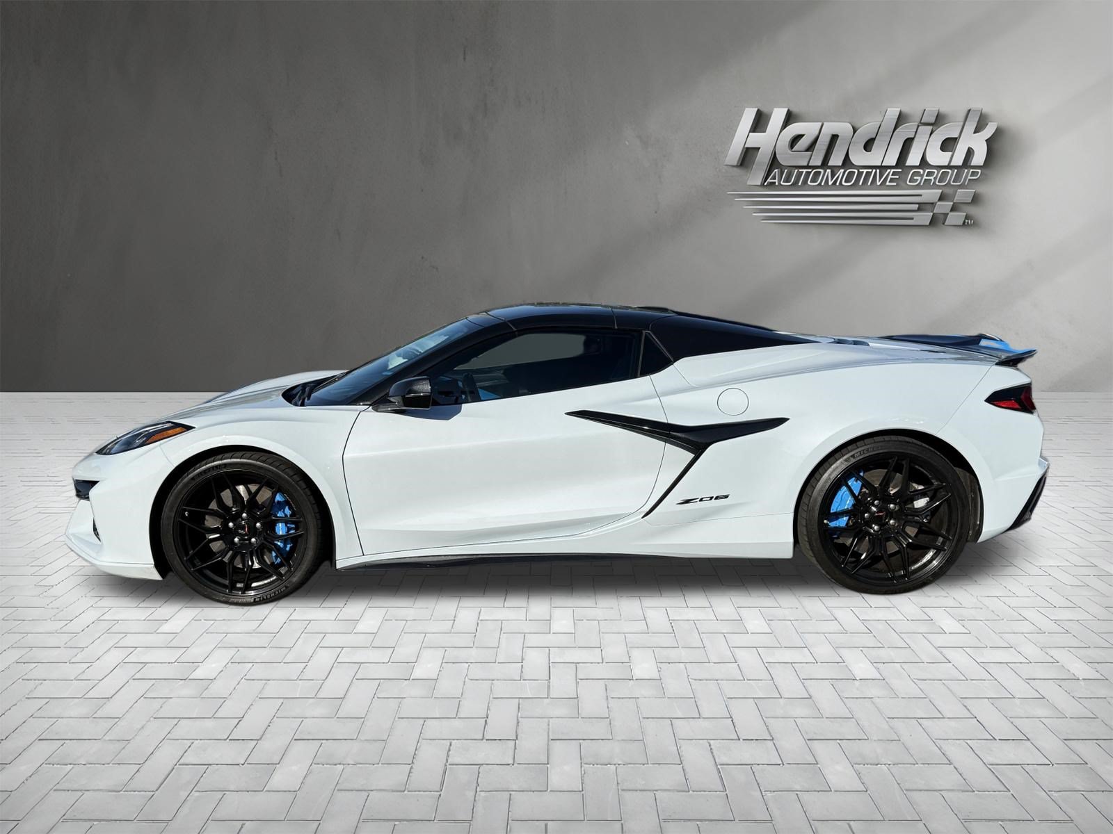 Used 2023 Chevrolet Corvette Z06 w/ Stealth Interior Trim Package RWD image 8