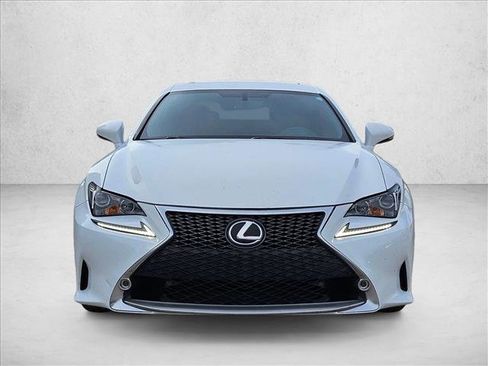 Used 2016 Lexus RC 200t image 2