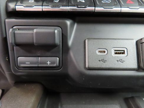 Used 2020 Chevrolet Silverado 2500 LTZ w/ LTZ Premium Package image 67